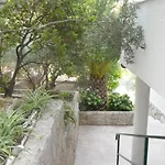 Aba * Hvar Town